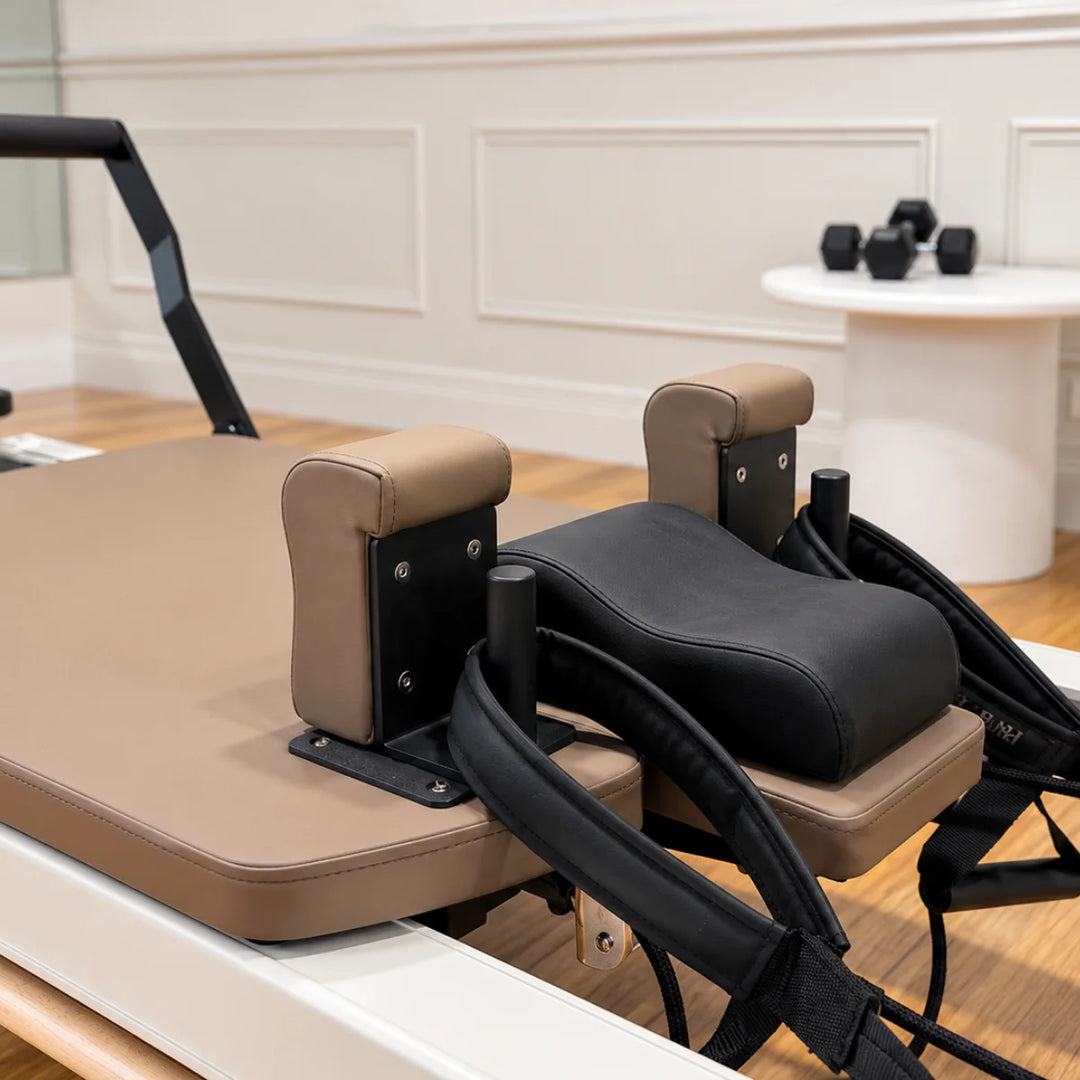 Pravéon Reformer Neck Cushion